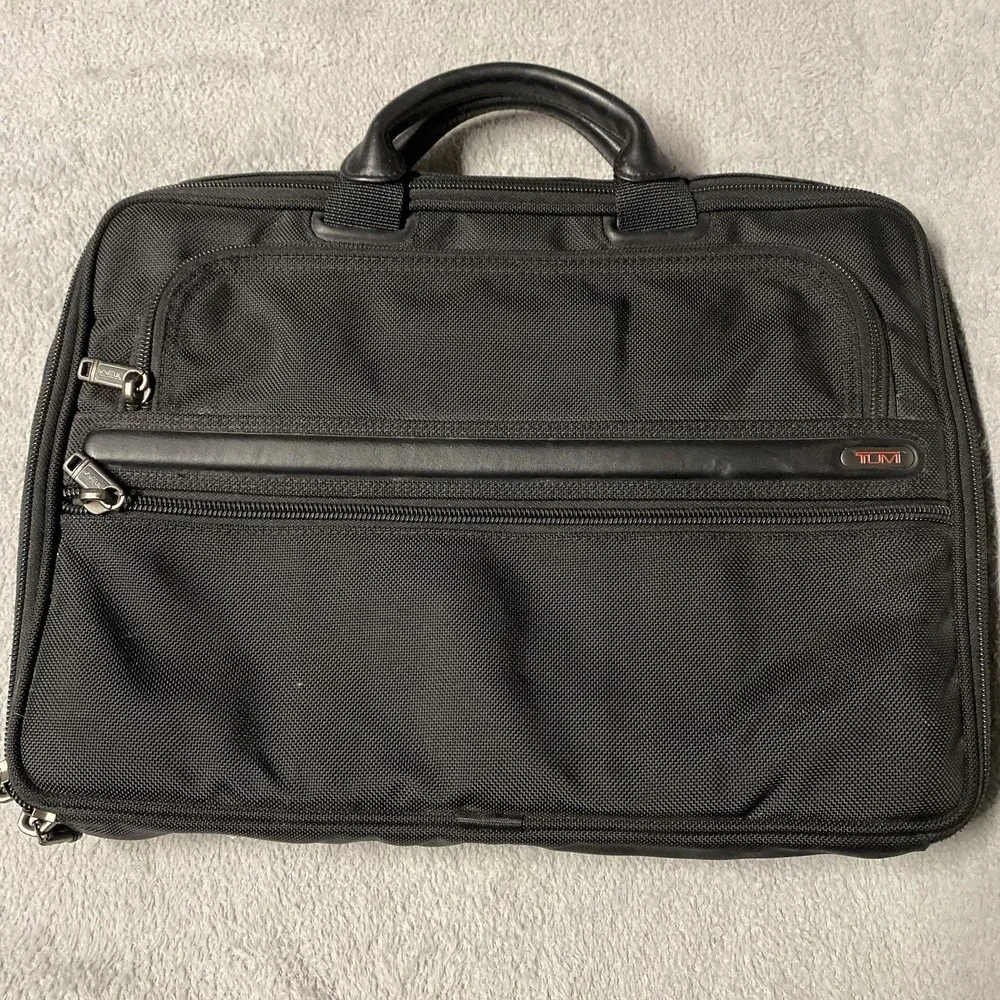 Tumi‎ Laptop Bag Briefcase Black Woven Nylon Padded 15